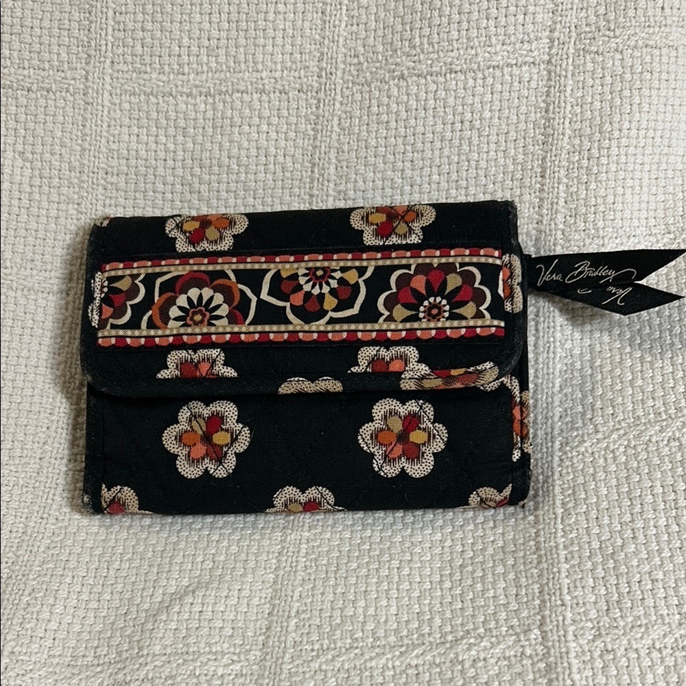 VERA BRADLEY Black and Red Floral Wallet